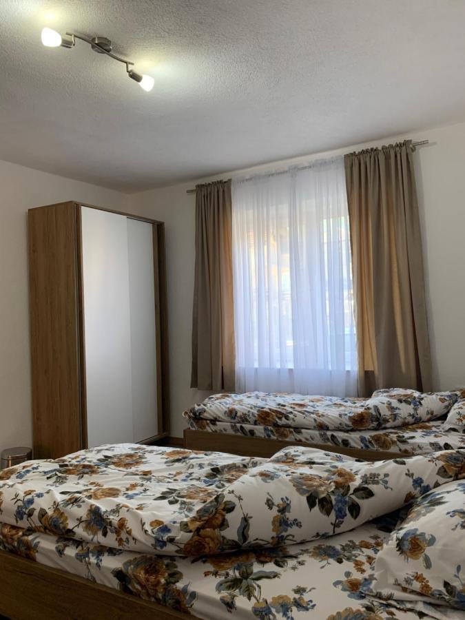 Lejla'S Guesthouse Gusinje Luaran gambar